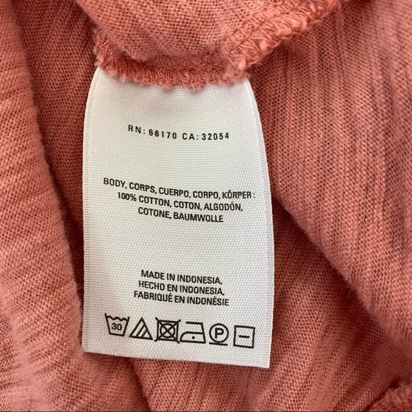 🚫Sold🚫 Akemi + Kin Mauve Pink Ruffle Blouse - Picture 4 of 5